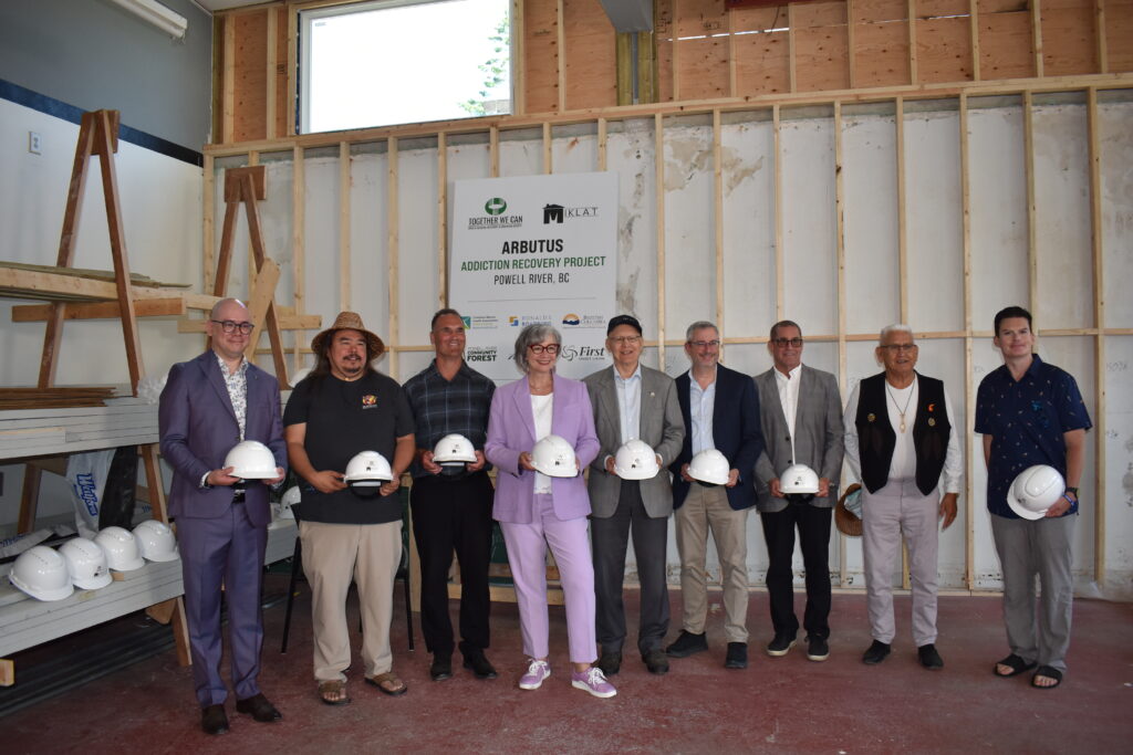 Men living on the Sunshine Coast will soon have access to more addiction treatment options with 12 new supportive recovery beds in Powell River. Image features partners in this announcement, including Jonny Morris, CEO, CMHA BC and Jennifer Whiteside, Minister of Mental Health and Addictions.